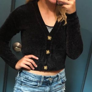urban outfitters cropped sweater